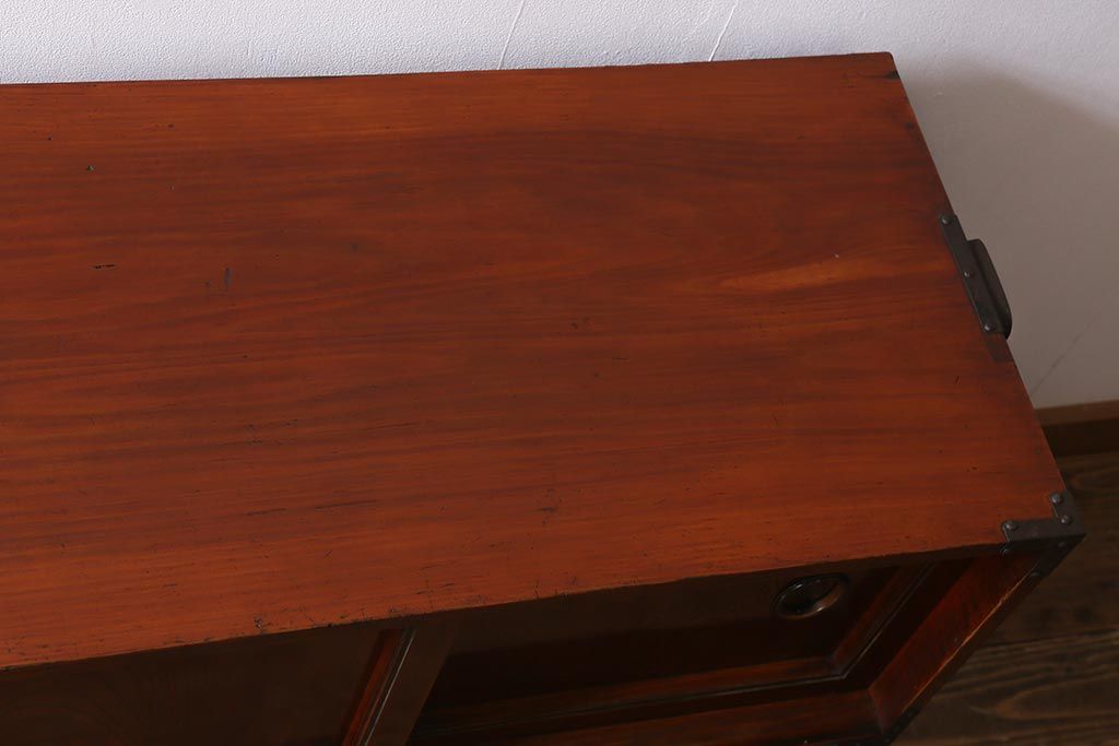 アンティーク家具　上手物!　前面欅(ケヤキ)材共縁　漆塗り　最高級大川箪笥サイドボード(和箪笥、時代箪笥)(R-040569)