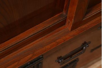 アンティーク家具　上手物!　前面欅(ケヤキ)材共縁　漆塗り　最高級大川箪笥サイドボード(和箪笥、時代箪笥)(R-040569)