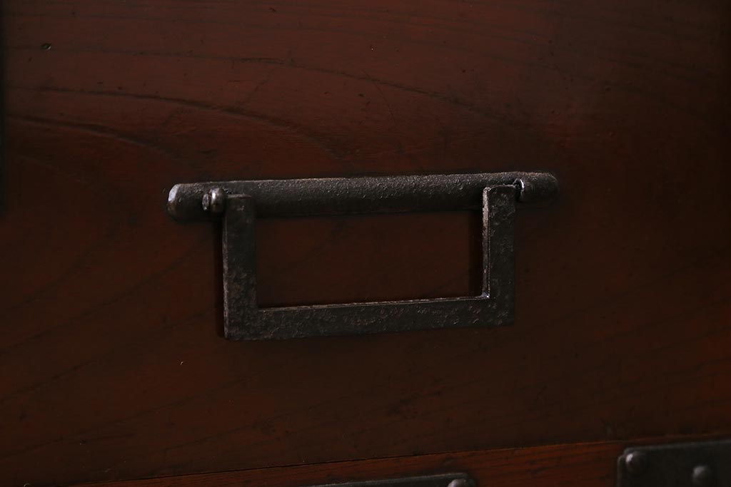 アンティーク家具　上手物!　前面欅(ケヤキ)材共縁　漆塗り　最高級大川箪笥サイドボード(和箪笥、時代箪笥)(R-040569)