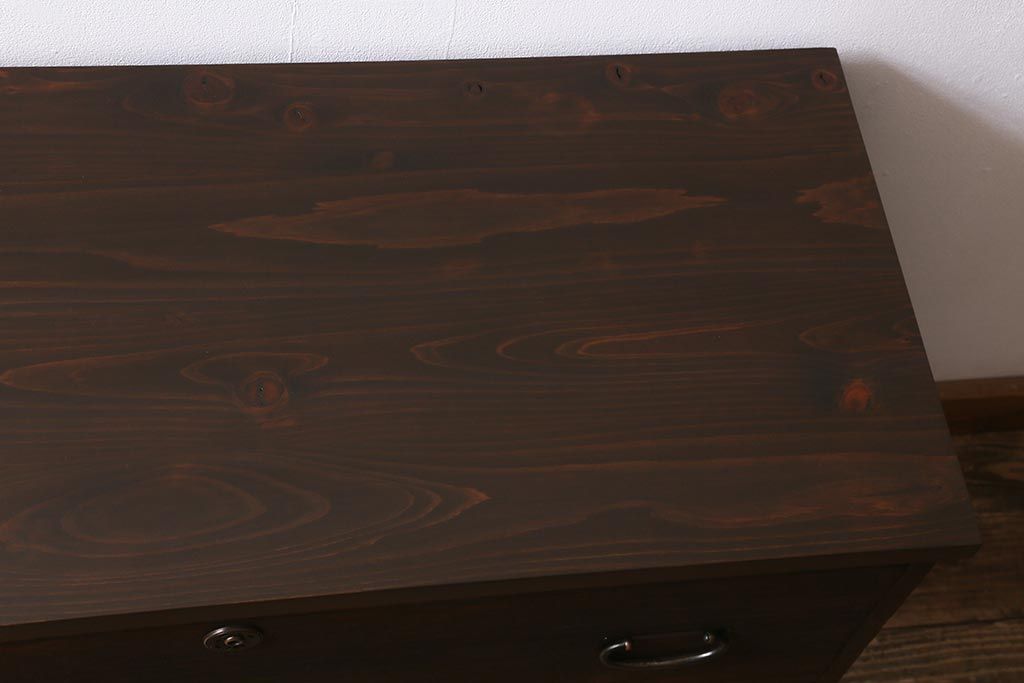 レトロ雑貨　鉄脚リメイク　上品なレトロスタイルに合う桐材製のリビングボード(テレビ台、衣装箪笥、桐箪笥、桐たんす)(R-040570)