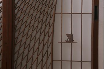 ラフジュ工房オリジナル　書院戸リメイク　富士・投網の図柄　和の風情あふれる組子サイドボード(曳き網、下駄箱、収納棚、キャビネット)(R-040571)