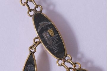 レトロ雑貨　鉄地肥後象嵌　蝶をモチーフにしたネックレス・ブレスレット　セット(R-040585)