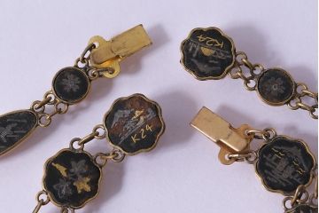 レトロ雑貨　鉄地肥後象嵌　蝶をモチーフにしたネックレス・ブレスレット　セット(R-040585)