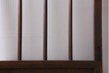 アンティーク建具　昭和中期　銀モールガラス・モールガラス入り　ストライプ模様がレトロなガラス引き戸1枚(ガラス戸)(R-040588)