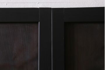 アンティーク建具　明治大正期　ペイント　すりガラス入り　黒い木枠がモダンな格子帯戸4枚セット(引き戸、板戸)(R-040589)