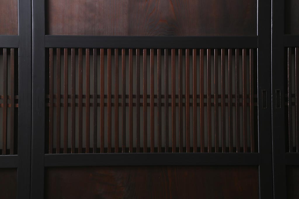 アンティーク建具　明治大正期　ペイント　すりガラス入り　黒い木枠がモダンな格子帯戸4枚セット(引き戸、板戸)(R-040589)