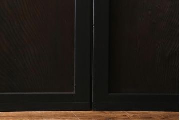 アンティーク建具　明治大正期　ペイント　すりガラス入り　黒い木枠がモダンな格子帯戸4枚セット(引き戸、板戸)(R-040589)