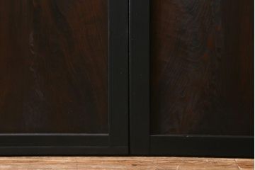 アンティーク建具　明治大正期　ペイント　すりガラス入り　黒い木枠がモダンな格子帯戸4枚セット(引き戸、板戸)(R-040589)