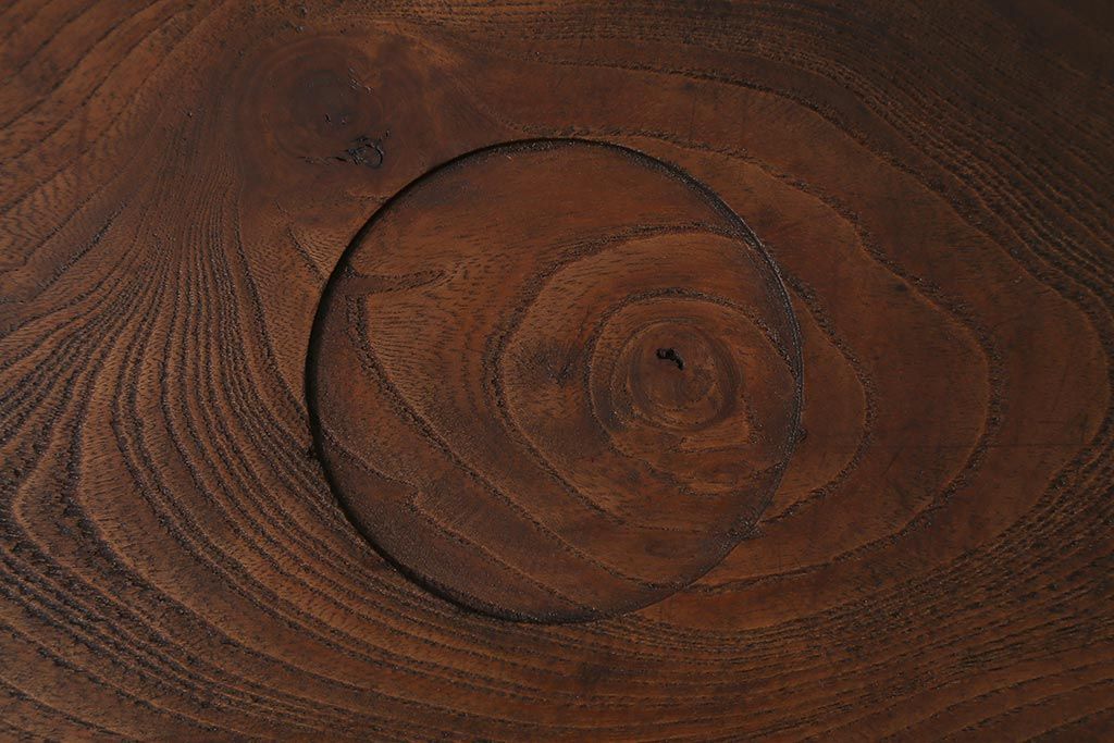 和製アンティーク　総ケヤキ材　色や風合いが味わい深い刳り貫き盆(トレー、丸盆)(R-040592)