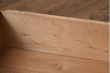 レトロ家具　昭和中期　前面ナラ材　レトロな佇まいが魅力の衣装タンス(チェスト、引き出し)(R-040593)