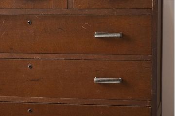レトロ家具　昭和中期　前面ナラ材　レトロな佇まいが魅力の衣装タンス(チェスト、引き出し)(R-040593)