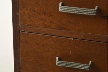 レトロ家具　昭和中期　前面ナラ材　レトロな佇まいが魅力の衣装タンス(チェスト、引き出し)(R-040593)