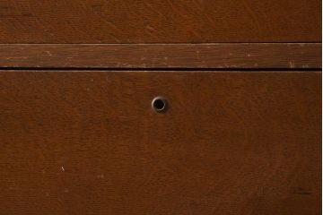 レトロ家具　昭和中期　前面ナラ材　レトロな佇まいが魅力の衣装タンス(チェスト、引き出し)(R-040593)