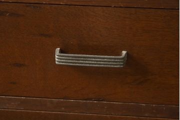 レトロ家具　昭和中期　前面ナラ材　レトロな佇まいが魅力の衣装タンス(チェスト、引き出し)(R-040593)