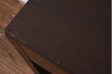 レトロ家具　昭和中期　シンプルなデザインが魅力のサイドテーブル(電話台、飾り台、花台)(R-040594)