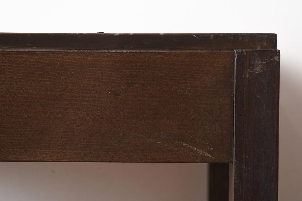 レトロ家具　昭和中期　シンプルなデザインが魅力のサイドテーブル(電話台、飾り台、花台)(R-040594)