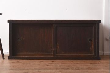 アンティーク家具　明治大正期　古い木の質感が味わい深い木製戸棚(収納棚、キャビネット)(R-040595)