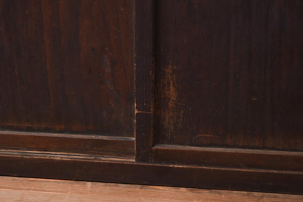 アンティーク家具　明治大正期　古い木の質感が味わい深い木製戸棚(収納棚、キャビネット)(R-040595)