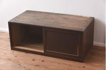 アンティーク家具　和製アンティーク　明治大正期　古い木の質感が味のある戸棚(収納棚、ローボード、キャビネット)(R-040597)