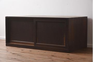 アンティーク家具　和製アンティーク　明治大正期　古い木の質感が味のある戸棚(収納棚、ローボード、キャビネット)(R-040597)