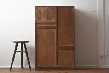 レトロ家具　昭和レトロ　赤味がかった木色が温かみのあるブックケース(本箱、収納棚、キャビネット)(R-040598)