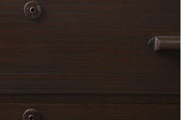 レトロ家具　リメイク家具　前面桐材　趣きあふれる佇まいが魅力的な箪笥ローチェスト(リビングボード、衣装箪笥、引き出し、テレビ台)(R-040607)