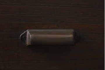 レトロ家具　リメイク家具　前面桐材　趣きあふれる佇まいが魅力的な箪笥ローチェスト(リビングボード、衣装箪笥、引き出し、テレビ台)(R-040607)