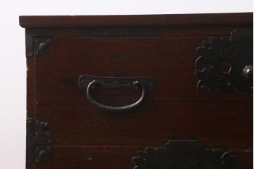 アンティーク家具　明治期　鉄脚リメイク　インダストリアルな雰囲気漂う時代箪笥ローボード(テレビ台、リビングボード、チェスト)(R-40608)