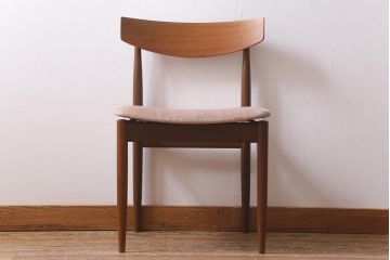 ヴィンテージ家具　G-PLAN(ジープラン)　Danishシリーズ　Larsen(ラーセン)　チーク材　ダイニングチェア(椅子、ビンテージ)(R-040612)