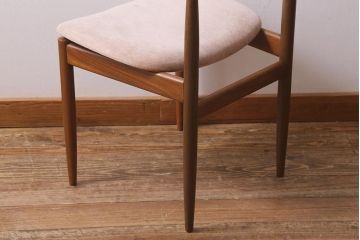 ヴィンテージ家具　G-PLAN(ジープラン)　Danishシリーズ　Larsen(ラーセン)　チーク材　ダイニングチェア(椅子、ビンテージ)(R-040612)