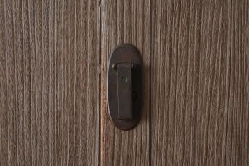 アンティーク家具　和製アンティーク　昭和中期　総桐材　黒檀材　古い木肌が味わい深い上手物の3段重ね箪笥(衣装箪笥、引き出し、桐箪笥、桐たんす、和タンス、収納箪笥)(R-040622)