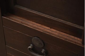 アンティーク家具　和製アンティーク　明治大正期　前面ケヤキ材　極太框　上手物　凛とした存在感が溢れる重ね帳場箪笥(重ね箪笥、収納棚)(R-040625)