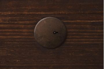 アンティーク家具　明治大正期　総桐材　落ち着いた雰囲気が魅力の衣裳箪笥(引き出し、ローチェスト、桐箪笥、桐たんす)(R-040630)