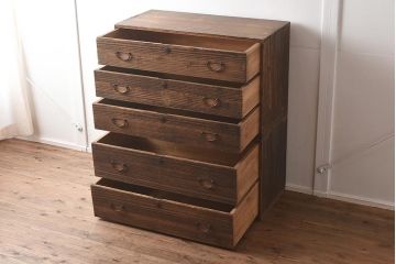 アンティーク家具　昭和初期　総桐材　すっきりとしたデザインが魅力の重ね箪笥(衣裳箪笥、引き出し、桐箪笥、桐たんす)(R-040632)