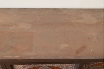 アンティーク家具　栓材　透かし入り　シックな雰囲気漂う組み立てタンス・上段(収納棚、リビングボード、テレビ台)(R-040633)