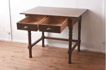 アンティーク家具　大正昭和初期　大正ロマン香る品のある佇まいが魅力の平机(デスク、ワークデスク、在宅ワーク、在宅用)(R-040637)