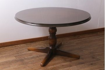 中古　ヴィンテージ家具　飛騨産業　穂高シリーズ　キツツキマーク　洗練された佇まいが魅力的な丸テーブル(ダイニングテーブル、カフェテーブル、ラウンドテーブル、ビンテージ)(R-040642)