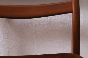 ヴィンテージ家具　北欧ビンテージ　チーク材　レトロで温かな雰囲気漂うダイニングチェア(椅子、ワークチェア)(R-040647)
