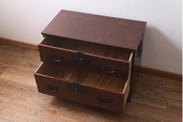 アンティーク家具　和製アンティーク　リメイク　漆塗り　味わい深い佇まいがおしゃれな脚付き箪笥ローボード(時代箪笥、テレビ台、チェスト)(R-040648)