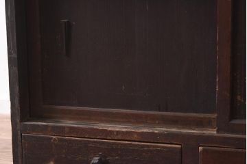 アンティーク家具　和製アンティーク　明治期　長い歴史を漂わせる戸棚(収納棚、引き出し、キャビネット、ローボード)(R-040666)