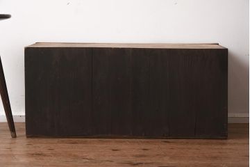 アンティーク家具　和製アンティーク　明治期　長い歴史を漂わせる戸棚(収納棚、引き出し、キャビネット、ローボード)(R-040666)