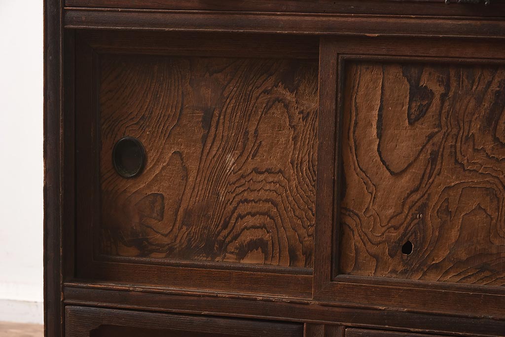 アンティーク家具　和製アンティーク　明治大正期　くっきりとした木目が目を引く戸棚(収納棚、引き出し、キャビネット)(R-040667)