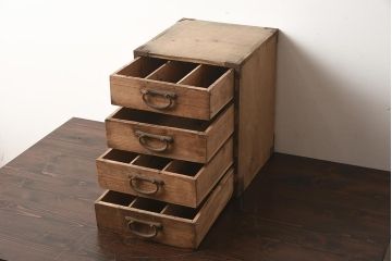 アンティーク家具　和製アンティーク　明治大正期　味わい深い和の雰囲気漂う小引き出し(小物収納)(R-040677)