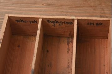 アンティーク家具　和製アンティーク　明治大正期　味わい深い和の雰囲気漂う小引き出し(小物収納)(R-040677)