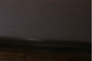 ヴィンテージ家具　輸入家具　オーク材　重厚なデザインが目を引くオランダ製のダイニングテーブル(定価約25万円)(4人掛け、6人掛け、ビンテージ)(R-040680)