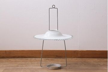 アンティーク雑貨　日本製　ASAHI　巻き芯14番　フリルシェードがおしゃれな吊り下げ式オイルランプ(ランタン、ハンギングランプ)(R-040686)