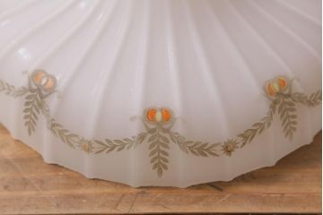 ビンテージ照明　ヨーロッパ　シェードのデザインがおしゃれなペンダントライト(天井照明)(R-040688)