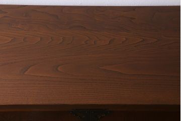 中古　岩谷堂箪笥　棚板リメイク　銘入り「菊政」　手打ち金具　漆塗り 衣装盆付きの2WAYタンス(キャビネット、チェスト、収納棚)(R-040700)