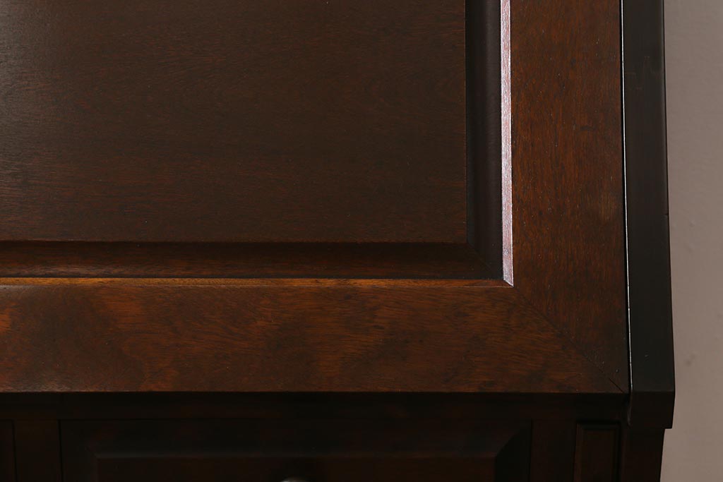 中古　北海道民芸家具　洗練された佇まいが魅力的なライティングビューロー(簿記机、在宅ワーク、在宅用ワークデスク、机、在宅ワーク、在宅用引き出し)(R-040702)