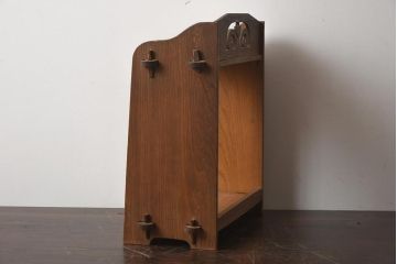 アンティーク雑貨　大正昭和初期　楔(くさび)式　チューリップの透かし彫りが可愛らしい小さなラック(ウッドシェルフ、飾り棚)(R-040703)